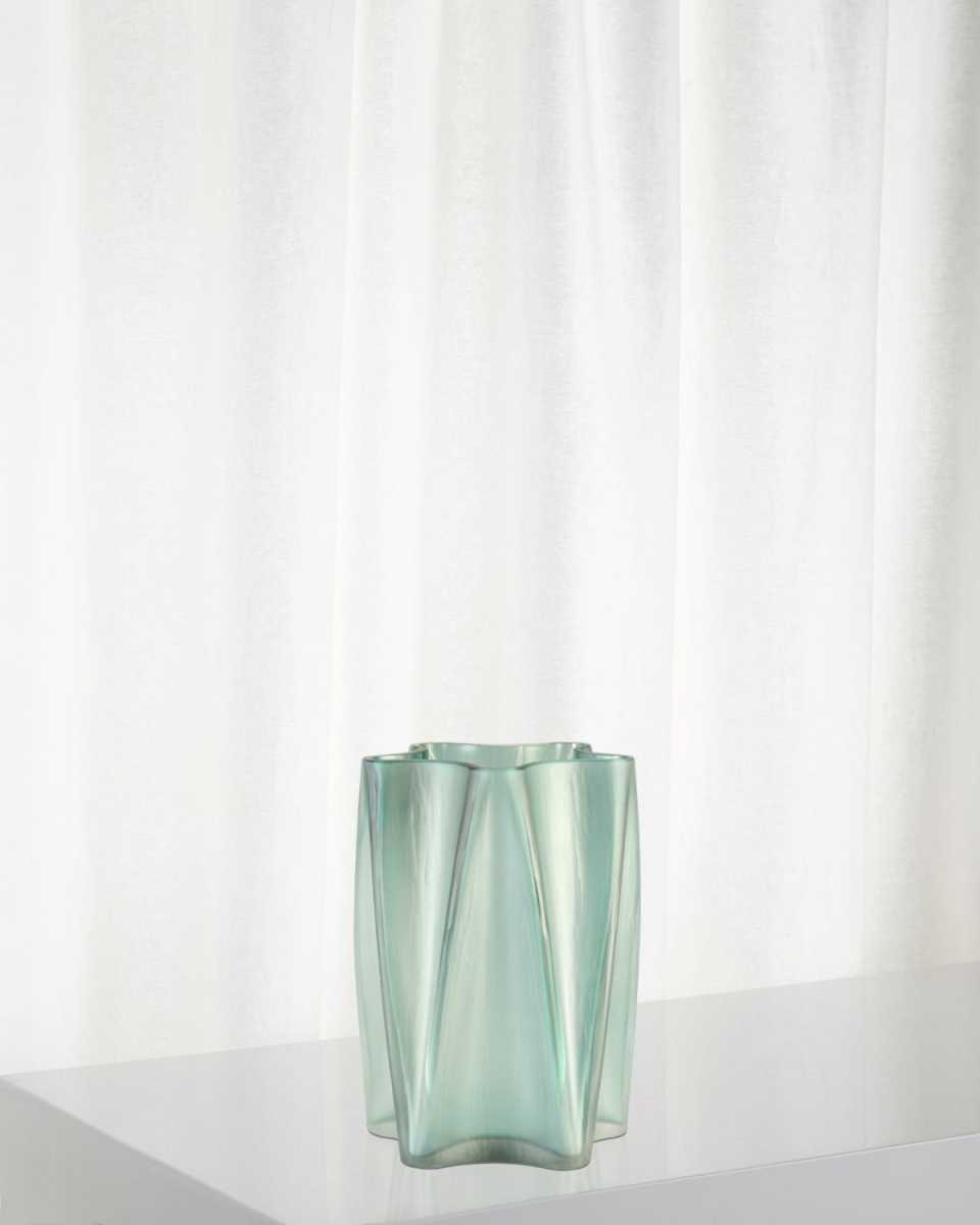 Hoku Vase, Medium